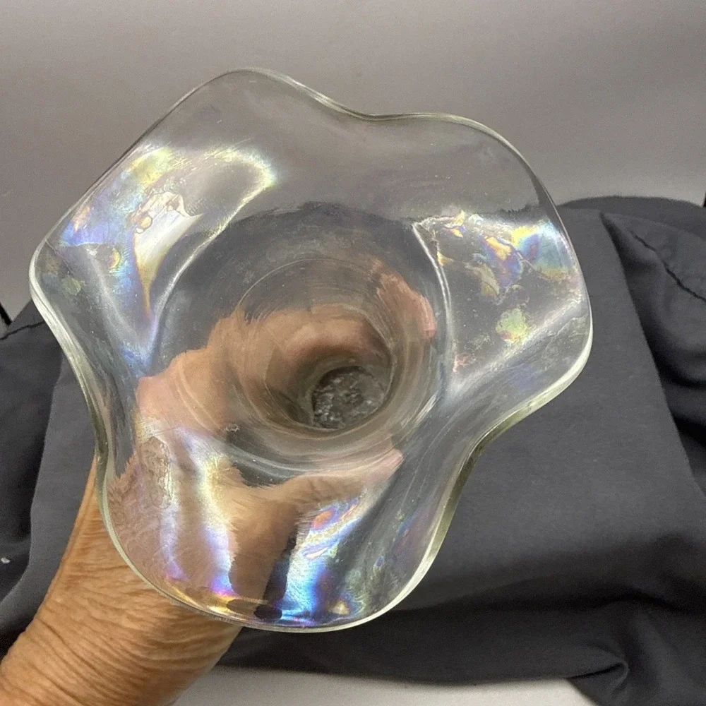 iridescent vase Clear Hand Blown Glass Hand Thrown. Pre Owned 6